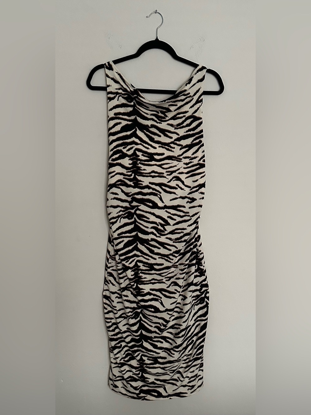 H&M Midi Dress Zebra Print Size L Women’s Black and Cream NWT - Picture 4 of 15
